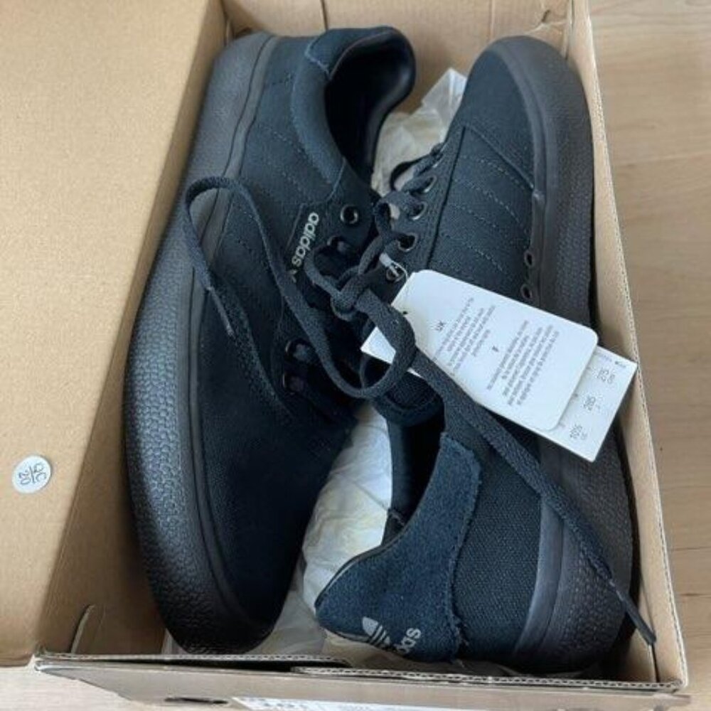 Black Brand-New Adidas Originals 3MC Skateboarding Shoes Men's size 10 1/2